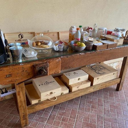 Baglio Olivastro Bed & Breakfast Digerbato Exterior foto
